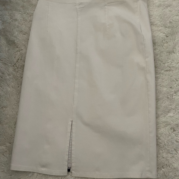 Woman pencil skirt pre loved like new - Picture 8 of 14